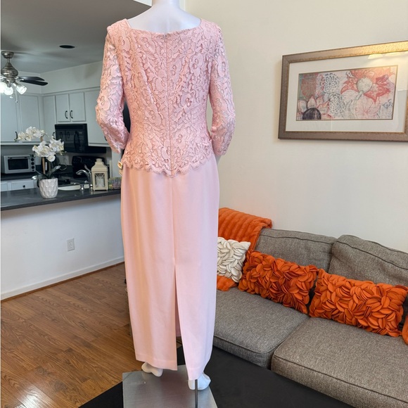 ❣️🆕Talbots Pink Lace Top 3/4 Length Sleeve Full Length Gown❣️ - Picture 6 of 12